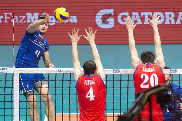 Volei Servia X Franca RIO DE JANEIRO, Brazil - 07 19 2015: VOLLEYBALL SERBIA X FRANCE - Rouzier, Petric and Lusinac during Servia X France by the end of the World Volleyball League in Maracan?zinho Gymnasium. (Photo: Celso Pupo FotoArena)  CelsoxPupo