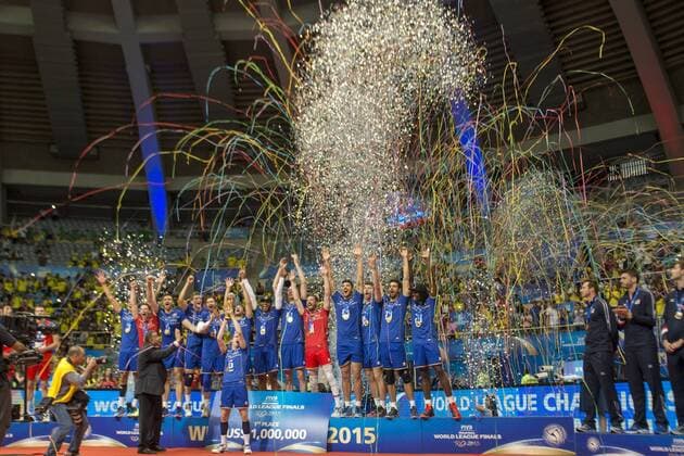 Volei Servia X Franca RIO DE JANEIRO, Brazil - 07 19 2015: VOLLEYBALL SERBIA X FRANCE - France on the podium as champion for Serbia X France by the end of the World Volleyball League in Maracan?zinho Gymnasium. (Photo: Celso Pupo FotoArena)  CelsoxPupo