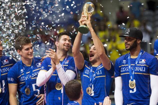 Volei Servia X Franca RIO DE JANEIRO, Brazil - 07 19 2015: VOLLEYBALL SERBIA X FRANCE - Jaumel with the cup champion Serbia during X France by the end of the World Volleyball League in Maracan?zinho Gymnasium. (Photo: Celso Pupo FotoArena)  CelsoxPupo