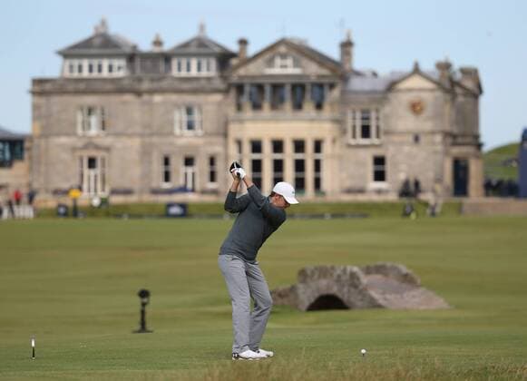 American Jordan Spieth drives on the eigteenth hole during the third round at the 144th Open Championship, St.Andrews on July 19 2015.  LON2015071931 HUGOxPHILPOTT