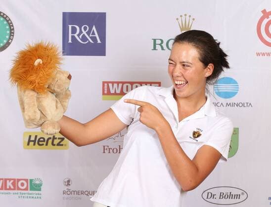 Aktuell Golf Damen, International European Ladies Amateur Championship - Fotoshooting GOLF - IELAC 2015, photo shoot FROHNLEITEN,AUSTRIA,20.JUL.15 - GOLF - EGA, European Golf Association, International European Ladies Amateur Championship, GC Murhof, photo shooting. Image shows Leslie Cloots (BEL). GEPAxpictures xChristianxWalgram