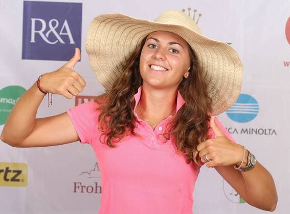 Aktuell Golf Damen, International European Ladies Amateur Championship - Fotoshooting GOLF - IELAC 2015, photo shoot FROHNLEITEN,AUSTRIA,20.JUL.15 - GOLF - EGA, European Golf Association, International European Ladies Amateur Championship, GC Murhof, photo shooting. Image shows Kim Metraux (SUI). GEPAxpictures xChristianxWalgram