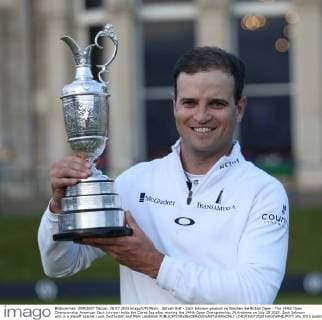 Aktuell Golf - Zach Johnson gewinnt im Stechen die British Open - The 144th Open Championship American Zach Johnson holds the Claret Jug after winning the 144th Open Championship, St.Andrews on July 20 2015. Zach Johnson won in a playoff against Louis Oosthuizen and Marc Leishman  LON2015072020 HUGOxPHILPOTT