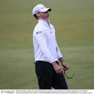 Aktuell Golf - Zach Johnson gewinnt im Stechen die British Open - The 144th Open Championship American Zach Johnson after winning the 144th Open Championship, St.Andrews on July 20 2015. Zach Johnson won in a playoff against Louis Oosthuizen and Marc Leishman.  LON2015072032 HUGOxPHILPOTT