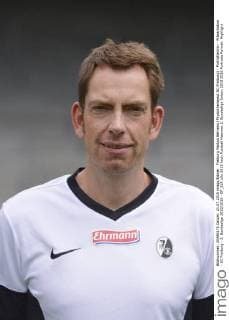 Freiburg Markus Behrens (Physiotherapeut SC Freiburg) - Porträttermin - Präsentation - SC Freiburg - 2. Bundesliga 2015 2016 - EP_SLR
