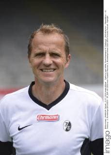 Freiburg Uwe Vetter Physiotherapeut SC Freiburg) - Porträttermin - Präsentation - SC Freiburg - 2. Bundesliga 2015 2016 - EP_SLR
