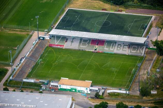 Fußball, Stadiongeschichte VfB Lübeck Stadion an der Lohmühle, VfB Lübeck Fußballverein, 2.Bundesliga, Stadion Lohmühle, Fußballstadion, Lübeck, Lübecker Bucht, Hansestadt, Schleswig-Holstein, Deutschland !ACHTUNGxMINDESTHONORARx60xEURO!