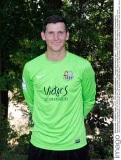 Mannschaftsshooting beim 1. FC Saarbrücken auf dem Trainingsplatz in Saarbrücken am Mittwoch (22.07.2015). Im Bild: David Salfeld.