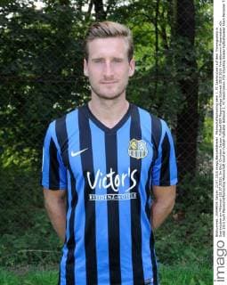 Mannschaftsshooting beim 1. FC Saarbrücken auf dem Trainingsplatz in Saarbrücken am Mittwoch (22.07.2015). Im Bild: Christian Sauter.