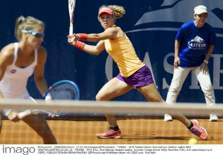 TENNIS - WTA Tennis Damen Nuernberger Gastein Ladies BAD GASTEIN,AUSTRIA,23.JUL.15 - TENNIS - WTA Tour, Nuernberger Gastein Ladies, doubles. Image shows Alicja Rosolska (POL) and Laura Siegemund (GER). GEPAxpictures xMatthiasxHauer