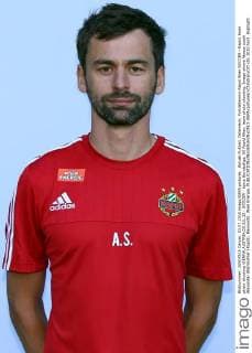 Aktuell Fußball, Österreich, Porträttermin Rapid Wien SOCCER - Rapid, team photo shooting VIENNA,AUSTRIA,03.JUL.15 - SOCCER - tipico Bundesliga, SK Rapid Wien, team photo shooting. Image shows fitness coach Alexander Steinbichler (Rapid). Keywords: Wien Energie. GEPAxpictures xChristianxOrt