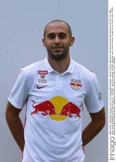 Aktuell Fußball, Österreich, Porträttermin Red Bull Salzburg SOCCER - BL, RBS, photo shoot SALZBURG,AUSTRIA,15.JUL.15 - SOCCER - tipico Bundesliga, Red Bull Salzburg, team photo shooting. Image shows Omer Damari (RBS). GEPAxpictures xFelixxRoittner