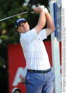 July 24, 2015: Steve Stricker, USA, tees off on the 10th hole during the second round of the RBC Canadian Open at Glen Abbey Golf Club in Oakville ON. GOLF: JUL 24 PGA Golf Herren - RBC Canadian Open - Second Round Icon15072408 EDITORIAL USE ONLY
