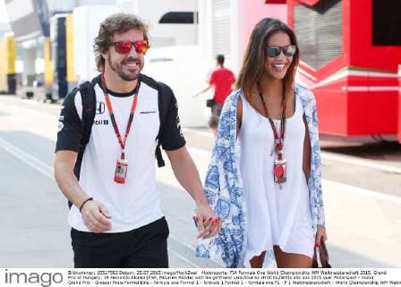 Motorsports: FIA Formula One World Championship WM Weltmeisterschaft 2015, Grand Prix of Hungary, 14 Fernando Alonso (ESP, McLaren Honda) with his girlfriend Lara Alvarez xHOCHxZWEIx
