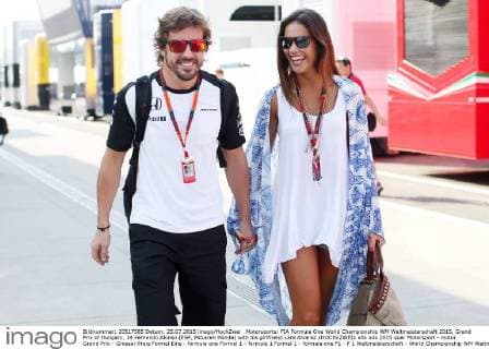 Motorsports: FIA Formula One World Championship WM Weltmeisterschaft 2015, Grand Prix of Hungary, 14 Fernando Alonso (ESP, McLaren Honda) with his girlfriend Lara Alvarez xHOCHxZWEIx
