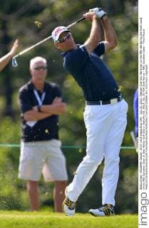 July 25, 2015: Stewart Cink hits the driver on the fifth tee during the third round of the RBC Canadian Open at Glen Abbey Golf Club in Oakville ON. GOLF: JUL 25 PGA Golf Herren - RBC Canadian Open - Third Round Icon1507253696 EDITORIAL USE ONLY