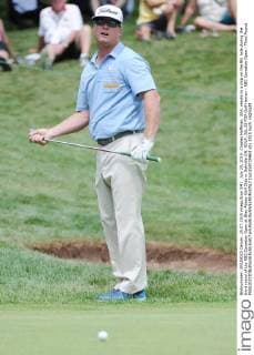 July 25, 2015: Charley Hoffman, USA, reacts to a chip on the 9th hole during the third round of the RBC Canadian Open at Glen Abbey Golf Club in Oakville ON. GOLF: JUL 25 PGA Golf Herren - RBC Canadian Open - Third Round Icon150725463 EDITORIAL USE ONLY