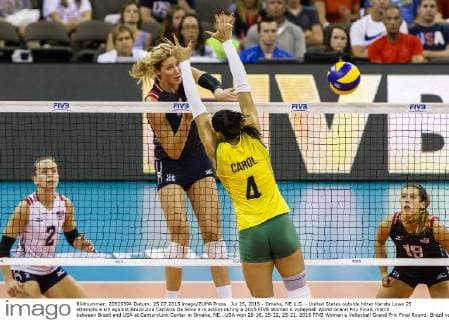 Jul 25, 2015 - Omaha, NE U.S. - United States outside hitter Karsta Lowe 25 attempts a kill against Brazil Ana Carolina Da Silva 4 in action during a 2015 FIVB Women s Volleyball World Grand Prix Finals match between Brazil and USA at CenturyLink Center in Omaha, NE...USA won 25-16, 25-22, 25-21. 2015 FIVB Women s Volleyball Grand Prix Final Round: Brazil vs USA Jul 25 - ZUMAc04_