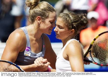 TENNIS - WTA Tennis Damen Nuernberger Gastein Ladies BAD GASTEIN,AUSTRIA,26.JUL.15 - TENNIS - WTA Tour, Nuernberger Gastein Ladies. Image shows Karin Knapp (ITA) and Sara Errani (ITA). GEPAxpictures xMatthiasxHauer