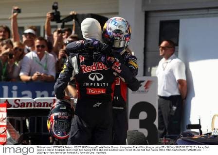 Hungarian Grand Prix, Hungaroring 23 - 26 July 2015 26.07.2015 - Race, 3rd position Daniel Ricciardo (AUS) Red Bull Racing RB11 and 2nd position Daniil Kvyat (RUS) Red Bull Racing RB11 