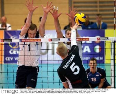 VOLLEYBALL - CEV European League, AUT vs EST TULLN,AUSTRIA,26.JUL.15 - VOLLEYBALL - CEV European League, international match Länderspiel Austria vs Estonia. Image shows Henri Treial, Martti Juhkami (EST) and Thomas Troethann (AUT). GEPAxpictures xWalterxLuger