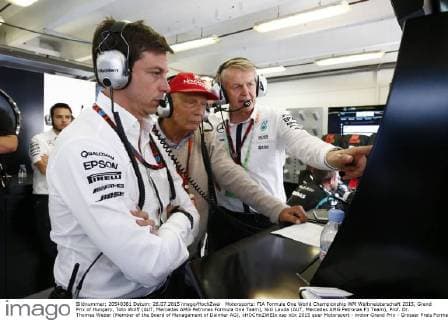 Motorsports: FIA Formula One World Championship WM Weltmeisterschaft 2015, Grand Prix of Hungary, Toto Wolff (AUT, Mercedes AMG Petronas Formula One Team), Niki Lauda (AUT, Mercedes AMG Petronas F1 Team), Prof. Dr. Thomas Weber (Member of the Board of Management of Daimler AG), xHOCHxZWEIx
