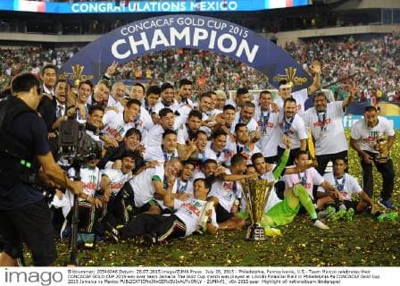 July 26, 2015 - Philadelphia, Pennsylvania, U.S - Team Mexico celebrates their CONCACAF GOLD CUP 2015 win over team Jamacia The Gold Cup match was played at Lincoln Financial Field in Philadelphia Pa CONCACAF Gold Cup 2015 Jamaica vs Mexico - ZUMArf1_