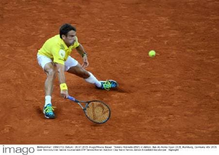 Tommy Robredo (ESP) in Aktion. Bet-At-Home Open 2015, Hamburg, Germany