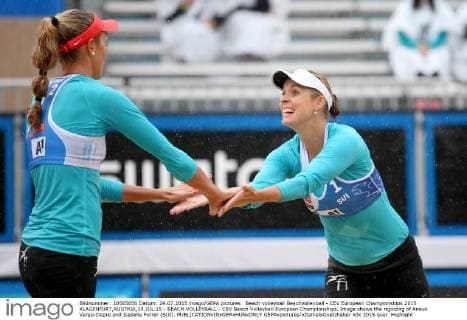 Beach volleyball Beachvolleyball - CEV European Championships 2015 KLAGENFURT,AUSTRIA,29.JUL.15 - BEACH VOLLEYBALL - CEV Beach Volleyball European Championships. Image shows the rejoicing of Anouk Verge-Depre and Isabelle Forrer (SUI). GEPAxpictures xDanielxGoetzhaber
