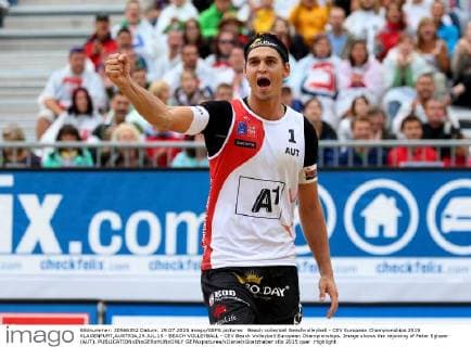 Beach volleyball Beachvolleyball - CEV European Championships 2015 KLAGENFURT,AUSTRIA,29.JUL.15 - BEACH VOLLEYBALL - CEV Beach Volleyball European Championships. Image shows the rejoicing of Peter Eglseer (AUT). GEPAxpictures xDanielxGoetzhaber