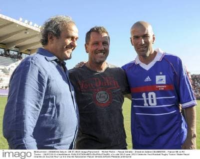 Michel Platini - Pascal Olmeta - Zinedine Zidane CELEBRITES : France 98 vs RC Toulon - 28 07 2015 xJeanBibardx 