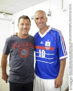 Pascal Olmeta - Zinedine Zidane CELEBRITES : France 98 vs RC Toulon - 28 07 2015 xJeanBibardx 