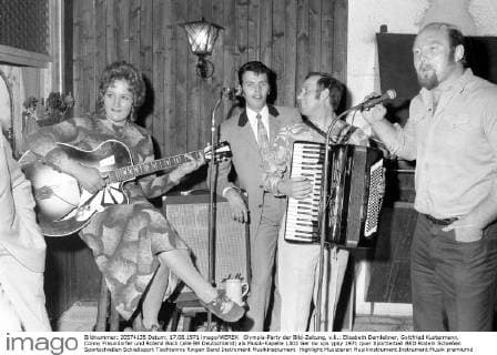 Olympia-Party der Bild-Zeitung, v.li.: Elisabeth Demleitner, Gottfried Kustermann, Conny Freundorfer und Roland Bock (alle BR Deutschland) als Musik-Kapelle
