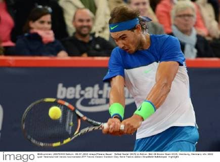 Rafael Nadal (ESP) in Aktion. Bet-At-Home Open 2015, Hamburg, Germany