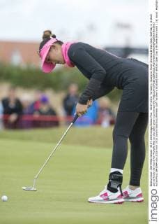 30.07.2015. Turnberry, Scotland. Ricoh Womens British Open Golf Day 1. A short put to finish the round for Michelle Wie on the 18th green xLorrainexHillx  ActionPlus11645064