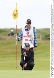 30.07.2015. Turnberry, Scotland. Ricoh Womens British Open Golf Day 1. Lizette Salas lines up her putt from the edge of the 18th green xLorrainexHillx  ActionPlus11645078