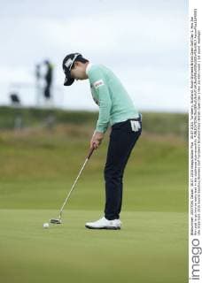 30.07.2015. Turnberry, Scotland. Ricoh Womens British Open Golf Day 1. Hyo Joo Kim putt to go into an early lead in the clubhouse xLorrainexHillx  ActionPlus11645081