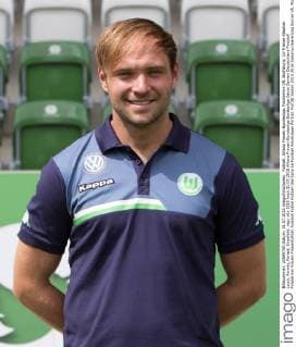 Fußball, Allianz Frauen-Bundesliga, Fototermin VfL Wolfsburg; Co-Trainer Stephan Lerch, Porträt, Portait, Einzelbild. xtgx