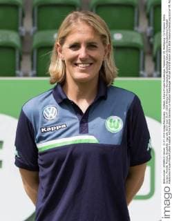 Fußball, Allianz Frauen-Bundesliga, Fototermin VfL Wolfsburg; Co-Trainerin Britta Carlson, Porträt, Portait, Einzelbild. xtgx