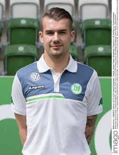 Fußball, Allianz Frauen-Bundesliga, Fototermin VfL Wolfsburg; Physiotherapeut Alexander Jura, Porträt, Portait, Einzelbild. xtgx