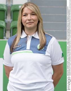 Fußball, Allianz Frauen-Bundesliga, Fototermin VfL Wolfsburg; Physiotherapeutin Ewa Gehring, Porträt, Portait, Einzelbild. xtgx