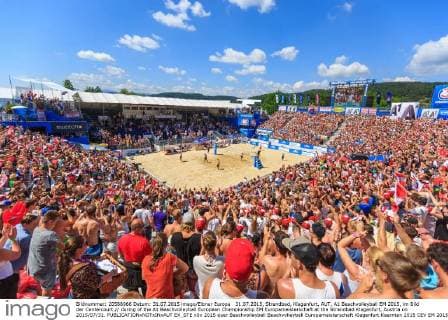 31.07.2015, Strandbad, Klagenfurt, AUT, A1 Beachvolleyball EM 2015, im Bild der Centercourt during of the A1 Beachvolleyball European Championship EM Europameisterschaft at the Strandbad Klagenfurt, Austria on 2015 07 31.  EX_STE  