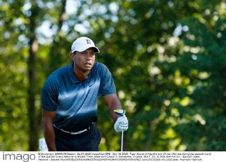 July 31 2015: Tiger Woods drives the ball off the 14th tee during the second round of the Quicken Loans National at Robert Trent Jones Golf Course in Gainesville, Virginia. GOLF: JUL 31 PGA Golf Herren - Quicken Loans National - Second Round Icon150731010 EDITORIAL USE ONLY