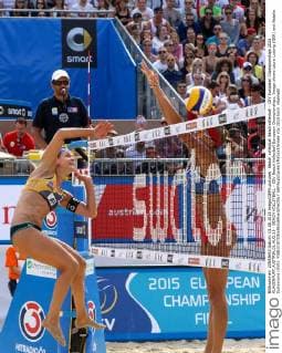 Beach volleyball Beachvolleyball - CEV European Championships 2015 KLAGENFURT,AUSTRIA,01.AUG.15 - BEACH VOLLEYBALL - CEV Beach Volleyball European Championships. Image shows Laura Ludwig (GER) and Natalia Dubovcova (SVK). GEPAxpictures xMaticxKlansek