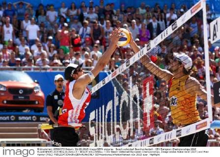 Beach volleyball Beachvolleyball - CEV European Championships 2015 KLAGENFURT,AUSTRIA,01.AUG.15 - BEACH VOLLEYBALL - CEV Beach Volleyball European Championships. Image shows Robin Seidl (AUT) and Piotr Kantor (POL). GEPAxpictures xMaticxKlansek