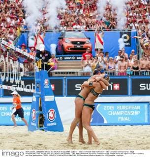 Beach volleyball Beachvolleyball - CEV European Championships 2015 KLAGENFURT,AUSTRIA,01.AUG.15 - BEACH VOLLEYBALL - CEV Beach Volleyball European Championships. Image shows the rejoicing of Laura Ludwig and Kira Walkenhorst (GER). GEPAxpictures xMaticxKlansek