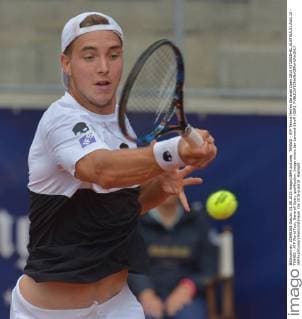 TENNIS - ATP Tennis Herren Generali Open 2015 KITZBUEHEL,AUSTRIA,01.AUG.15 - TENNIS - ATP World Tour, Generali Open, qualification. Image shows Jan-Lennard Struff (GER). GEPAxpictures xHansxOsterauer