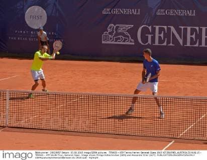 TENNIS - ATP Tennis Herren Generali Open 2015 KITZBUEHEL,AUSTRIA,03.AUG.15 - TENNIS - ATP World Tour, Generali Open. Image shows Philipp Kohlschreiber (GER) and Alexander Erler (AUT). GEPAxpictures xHansxOsterauer