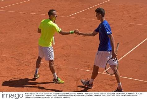 TENNIS - ATP Tennis Herren Generali Open 2015 KITZBUEHEL,AUSTRIA,03.AUG.15 - TENNIS - ATP World Tour, Generali Open. Image shows Philipp Kohlschreiber (GER) and Alexander Erler (AUT). GEPAxpictures xHansxOsterauer