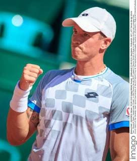 Kitzbuehel 03.08.2015, Sportpark, Kitzbuehel, AUT, ATP Tennis Herren World Tour, Generali Open, Hauptrunde, Einzel, im Bild Dennis Novak (AUT) jubelt Dennis Novak of Austria celebrates during men s singles Main round match of the Generali Open tennis tournament of the ATP World Tour at the Sportpark in Kitzbuehel, Austria on 2015 08 03.  EP_fei  